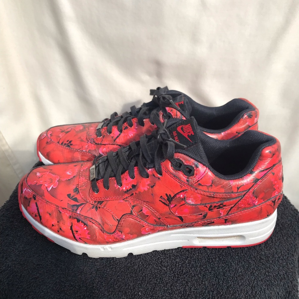 NIKE Air Max Floral PatternShanghai Edition ladies size 8.5